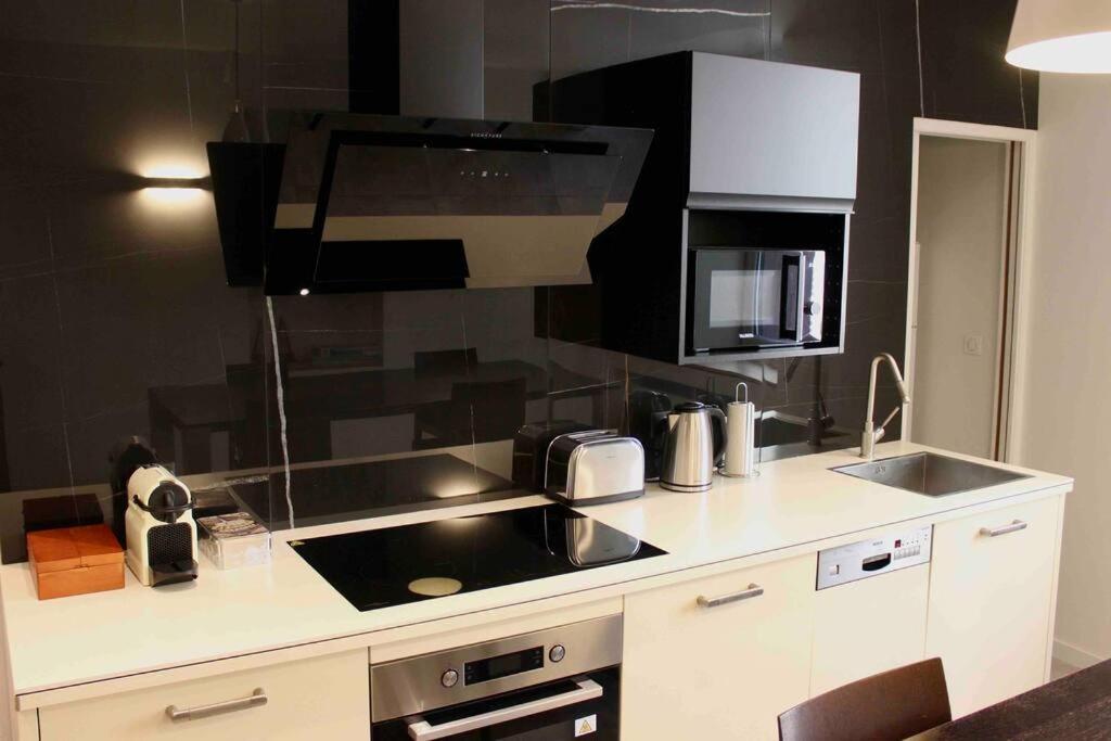 Le Grenoblois - Hypercentre Apartment Grenoble Bagian luar foto